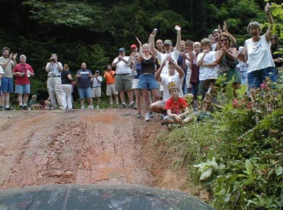 17_Trail5CampJeep2003PeopleCheeringUsThruRockyStream