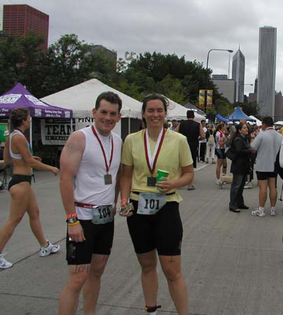 ChicagoTriathlon2004X_TammyAndSteveWithGatorade