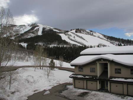 SkiTrip2004AH_ViewFromSteamboatCondo1